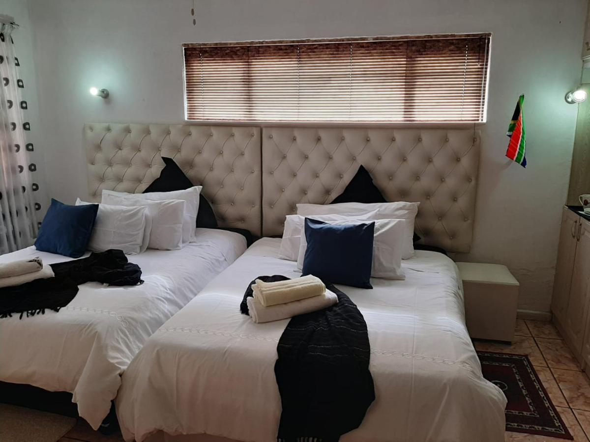 קייפטאון Turning Point Bed & Breakfast מראה חיצוני תמונה
