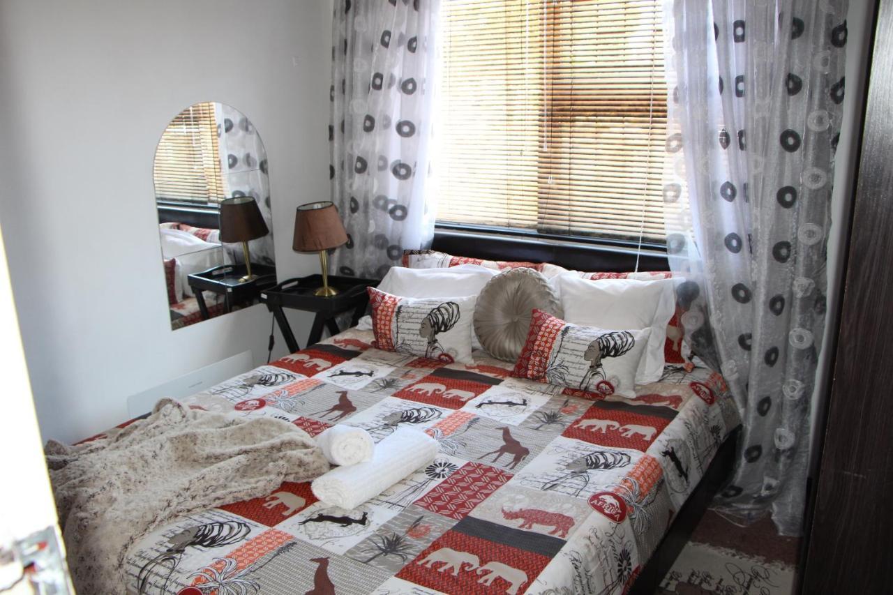 קייפטאון Turning Point Bed & Breakfast מראה חיצוני תמונה