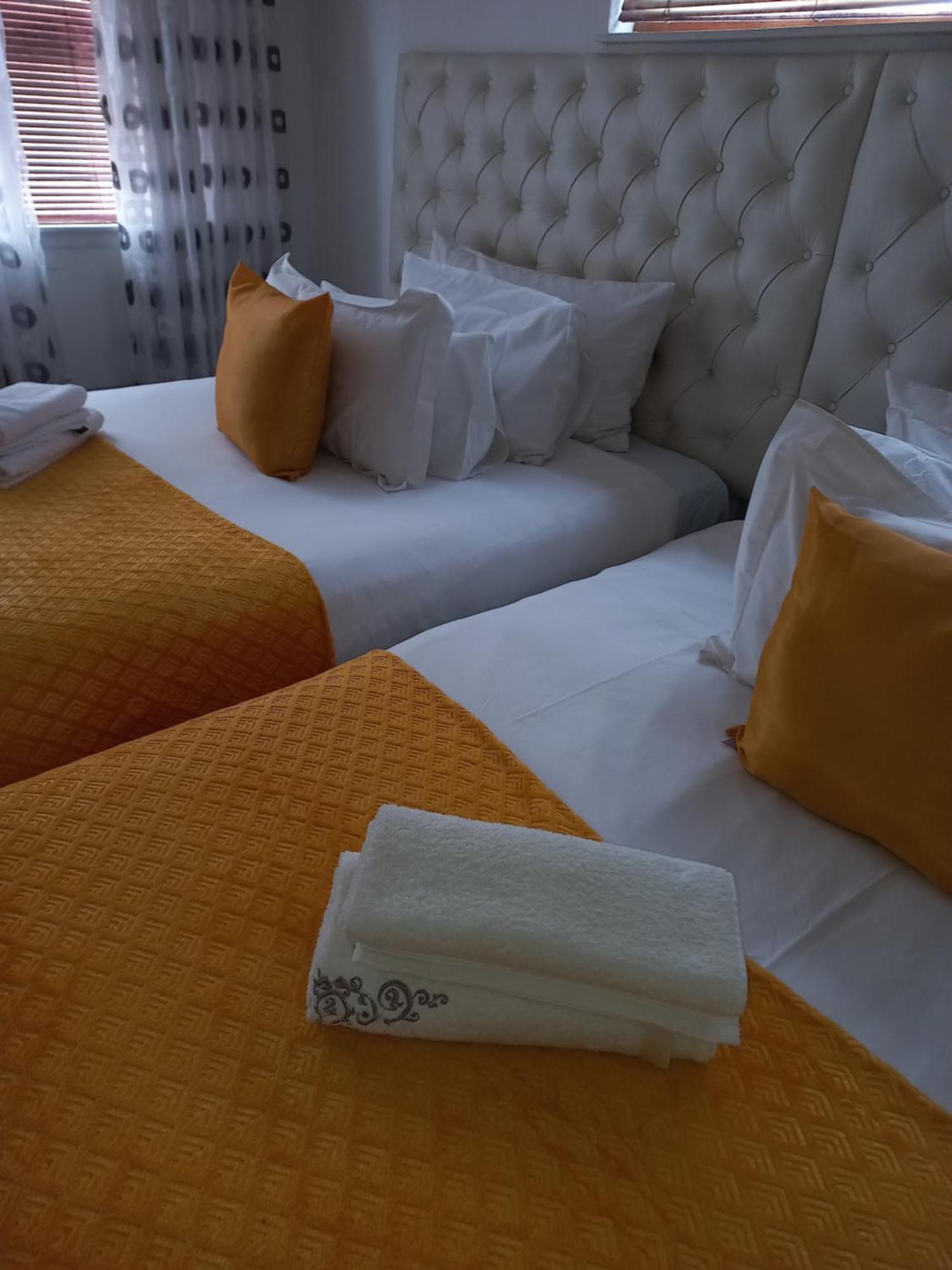 קייפטאון Turning Point Bed & Breakfast מראה חיצוני תמונה