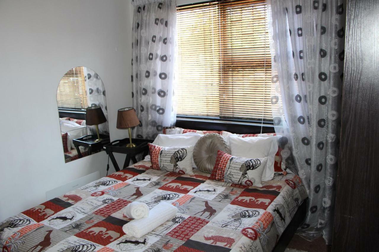 קייפטאון Turning Point Bed & Breakfast מראה חיצוני תמונה