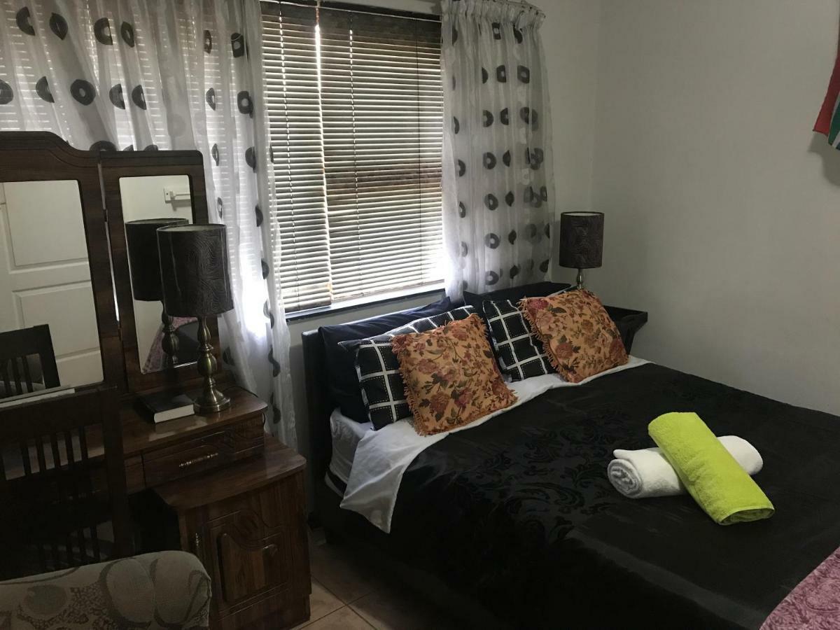 קייפטאון Turning Point Bed & Breakfast מראה חיצוני תמונה