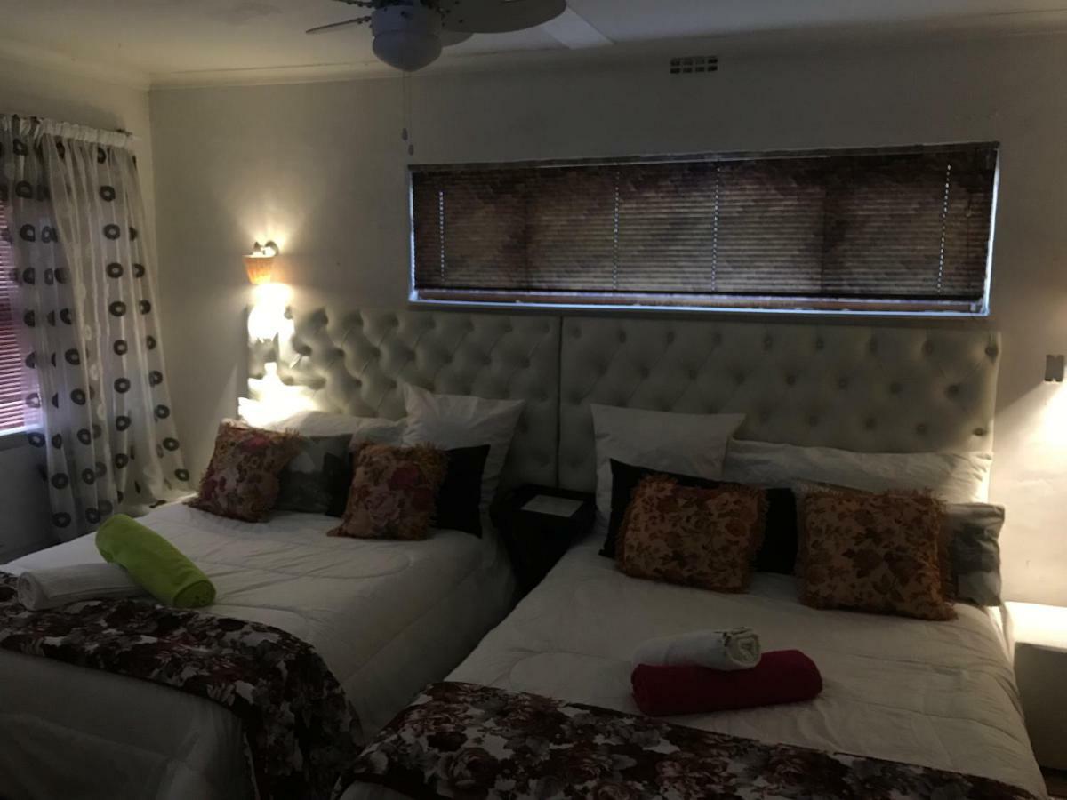 קייפטאון Turning Point Bed & Breakfast מראה חיצוני תמונה