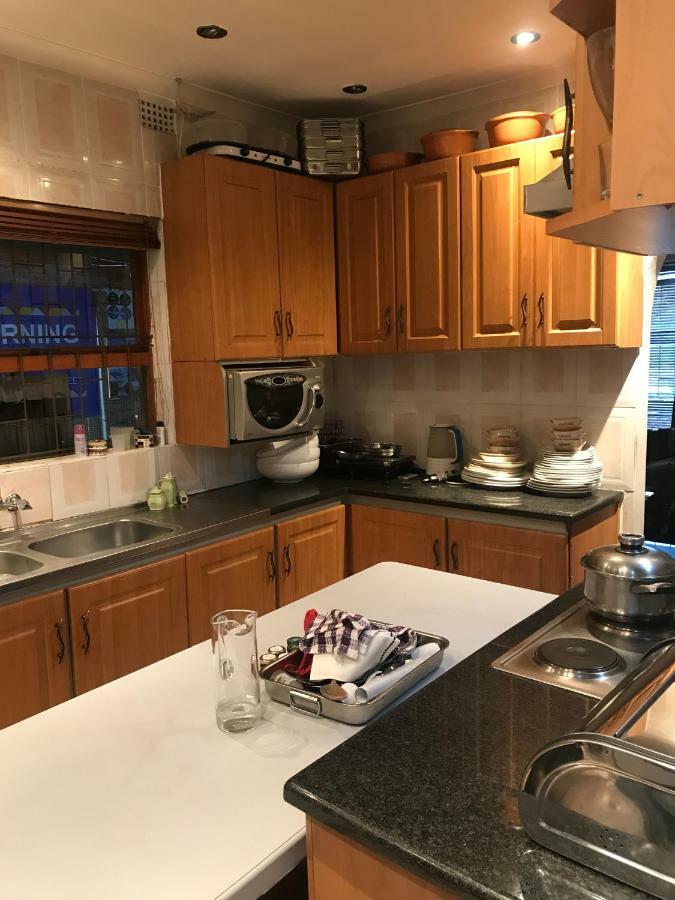 קייפטאון Turning Point Bed & Breakfast מראה חיצוני תמונה